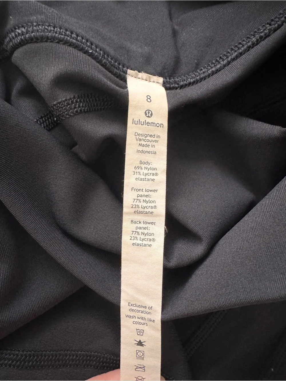 Lululemon All the Right Places with Side Pocket Size 8